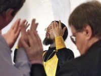 Священников научат языку глухих