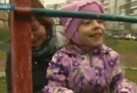 Жильцы красноярской многоэтажки объявили войну детям-инвалидам