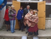 В Смоленской области продолжают издеваться над женщиной-инвалидом и семьей из Донбасса