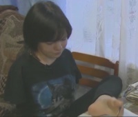 Безрукая художница из Ульяновской области проводит мастер-классы для детей