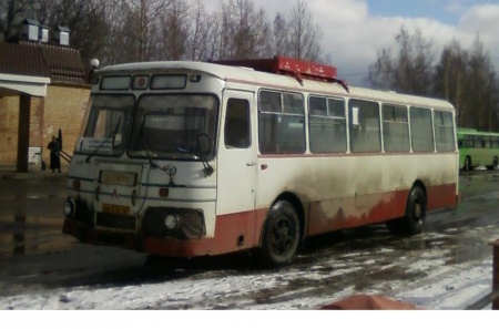 ЛиАЗ-677