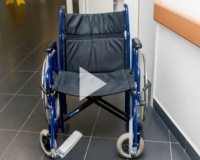 Недоступная среда: приспособлен ли Петербург для инвалидов?