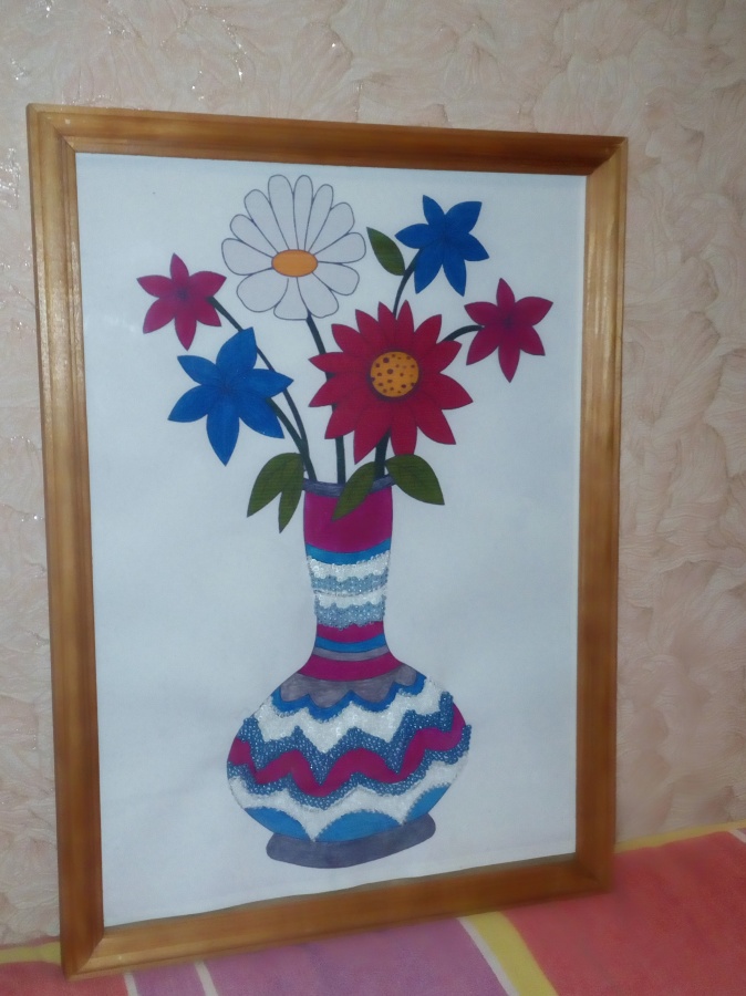 Вазочка аппликация. Поделка цветы в вазе. Ваза для аппликации. Аппликация ваза с цветами. Ваза с цветами из цветной бумаги.