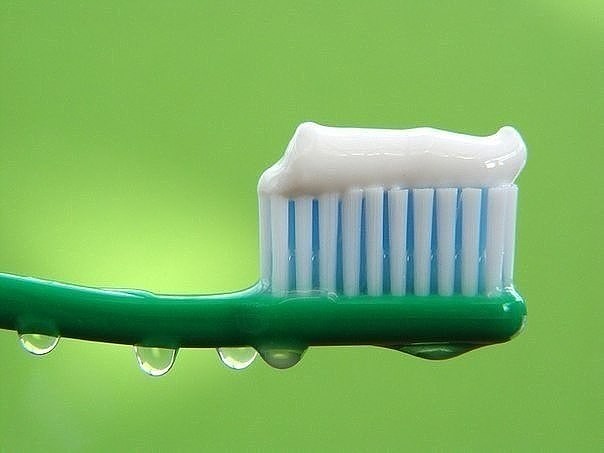 Необычные свойства зубной пасты